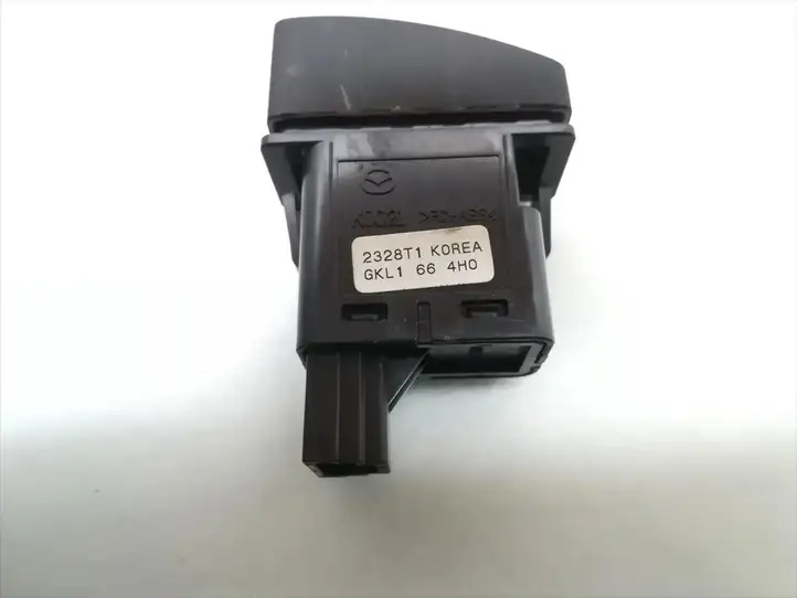Volvo V50 (2004 - 2008) GKL1664H0 Включатель аварийных фонарей — фото 5