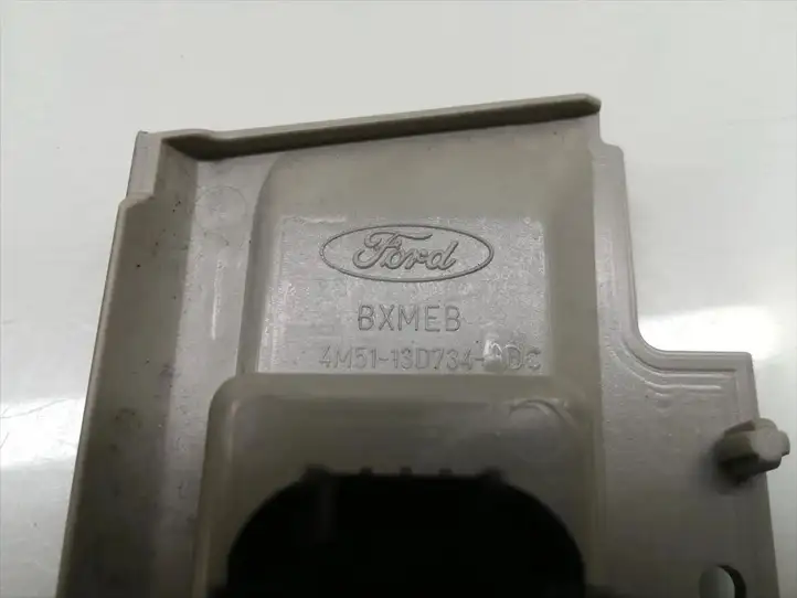 Ford Focus (2008 - 2011) 4M51-13D734-DC Отделка внутренней панели салона — фото 5