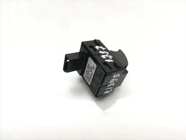 BMW 7 E65 E66 (2001 - 2008) 8379597 Кнопка стеклоподъемников — фото 4