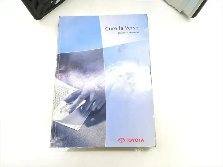 Toyota Corolla Verso E121 (2001 - 2004) Сервисная книжка — фото 2