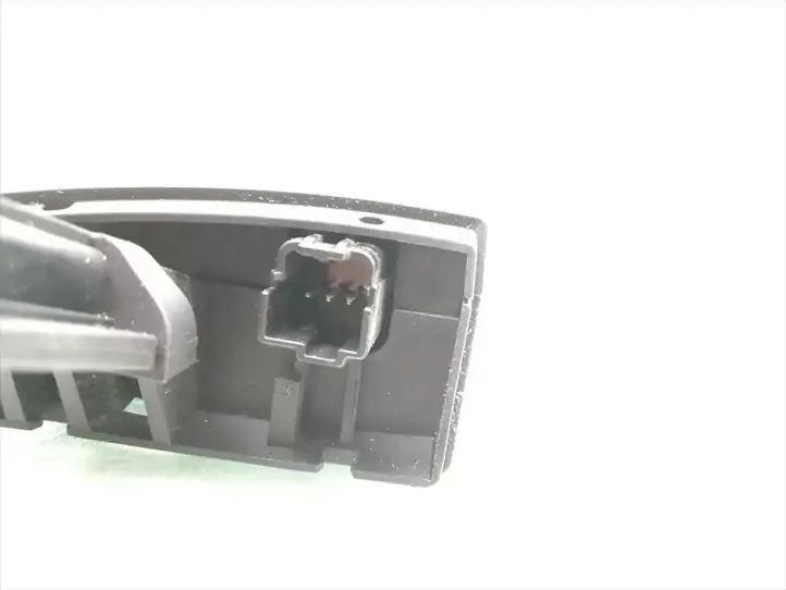 Ford Focus (2005 - 2008) 758710 Включатель регулировки звука — фото 3