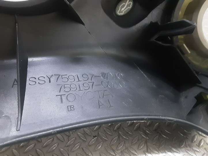 Toyota Yaris Verso (1999 - 2005)  7591970010 Отделочный щит панели (центральный)