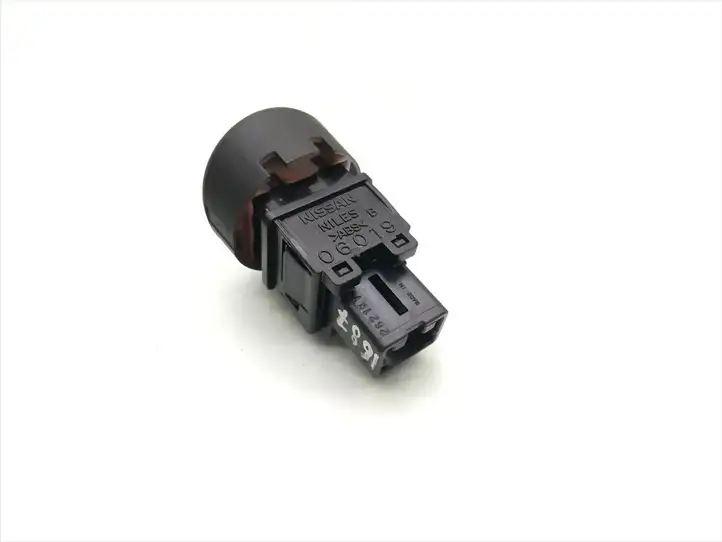 Nissan Juke I F15 (2010 - 2018) 06019 Включатель аварийных фонарей — фото 3