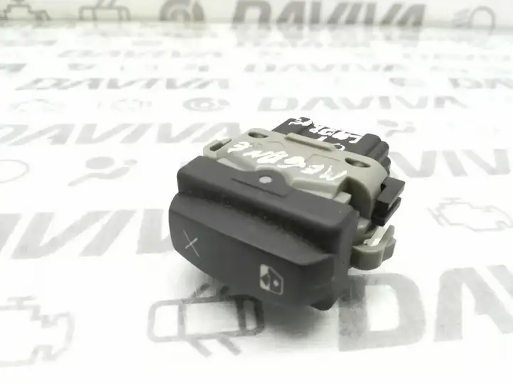 Renault Megane II (2002 - 2005) 2808201 Кнопка стеклоподъемников — фото 1