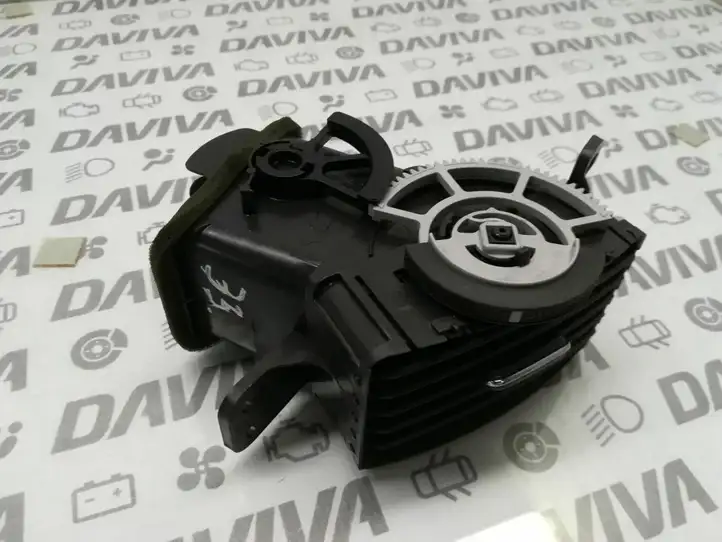 Toyota Corolla E120 E130 (2004 - 2007) Боковой воздушный дефлектор — фото 3