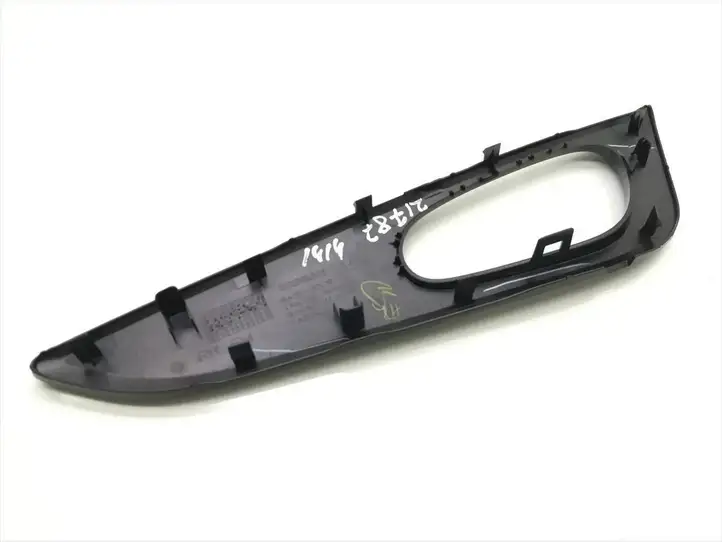 Nissan Qashqai (2013 - 2017) 82682-4EA1AX Молдинги задней двери — фото 3
