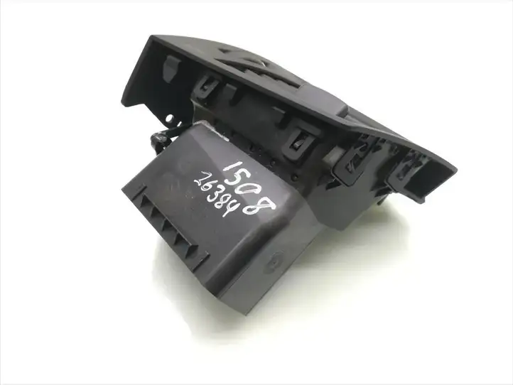 Subaru Legacy (2003 - 2009) 66110AJ000 Боковой воздушный дефлектор — фото 2