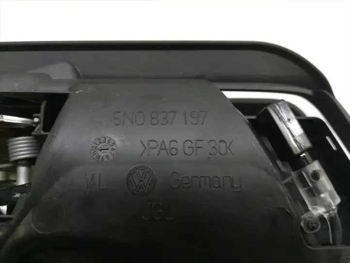 Volkswagen Tiguan (2011 - 2016) 5N0837197 Внутренняя ручка двери — фото 5