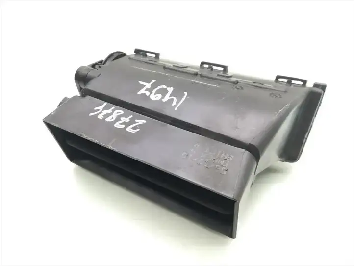 Citroen C5 (2008 - 2017) 9682532077 Боковой воздушный дефлектор — фото 3