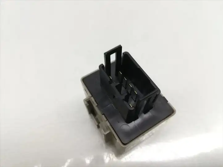 Subaru Outback (2009 - 2014) 86111AJ001 Реле стеклоочистителей — фото 4
