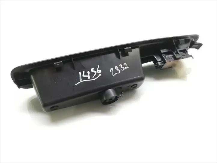 Renault Kadjar (2015 - 2018) 829508687R Кнопка стеклоподъемников — фото 3