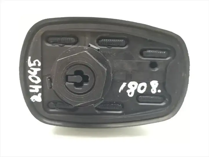 Volkswagen Jetta VI (2011 - 2018) GPS антенна — фото 5