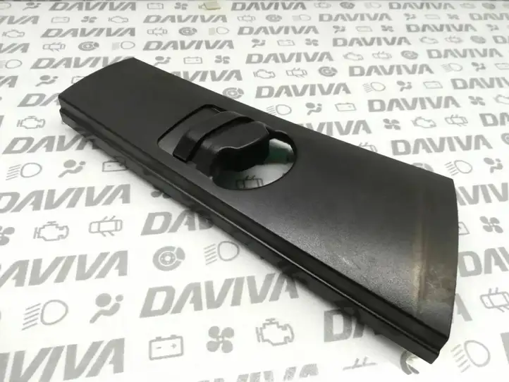 BMW (2013 - 2017) 8211908 Верхняя обшивка стойки B — фото 1