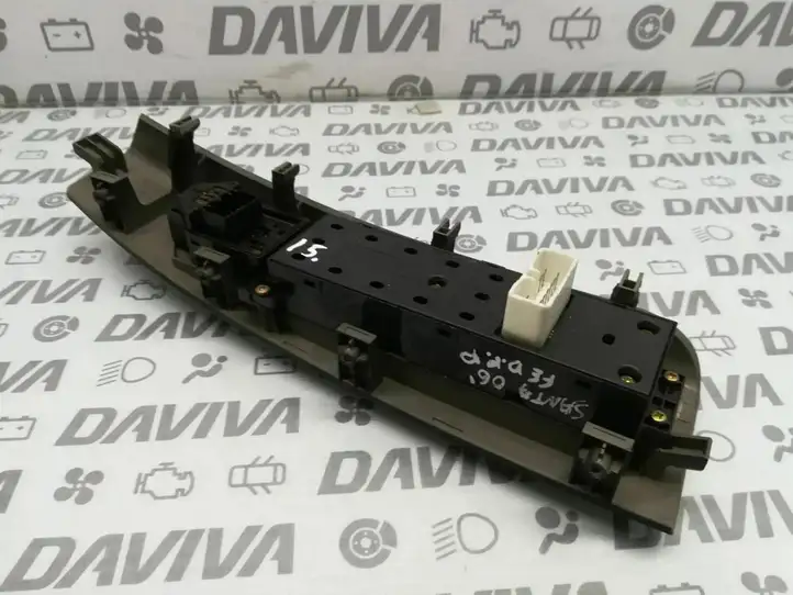 Hyundai Santa Fe (2005 - 2009) 3714951110 Блок кнопок стеклоподъемников — фото 3