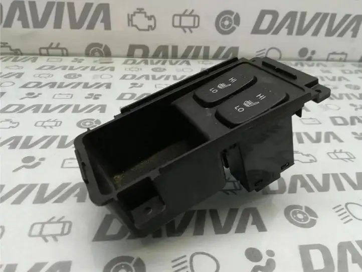 Honda CR-V (2006 - 2009) 83410SWAU010M1 Включатель обогрева — фото 2