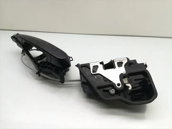 BMW 3 F30 F35 F31 (2012 - 2018) 7202148 Замок задней двери — фото 2