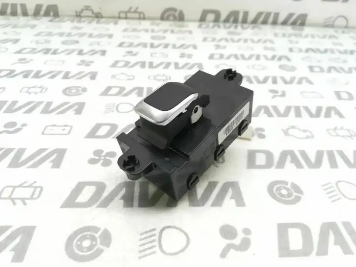 Kia Soul (2014 - 2016) 93580B2010 Кнопка стеклоподъемников — фото 1