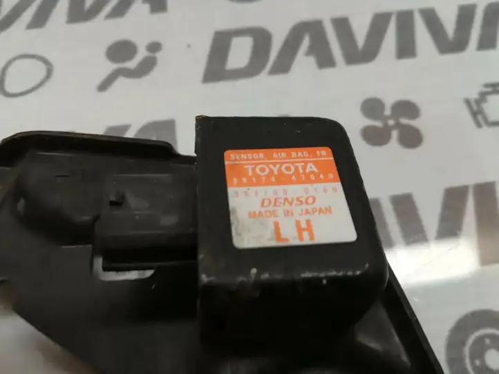 Toyota Prius (XW20) (2003 - 2009) 89174-47040 Датчик удара SRS — фото 4