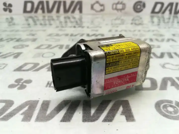 Toyota Prius (NHW20) (2003 - 2009) 89860-47040 Датчик удара SRS — фото 1