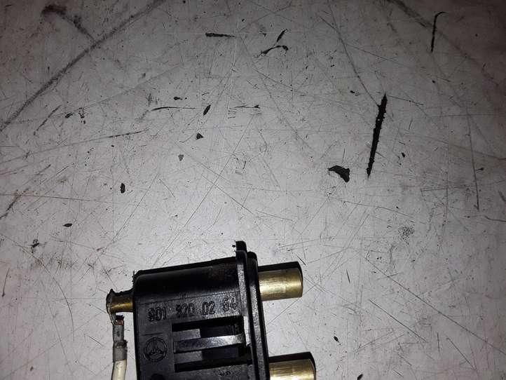 Mercedes-Benz Vaneo W414 (2001 - 2005)  9018200254 Контактное соединение дверей