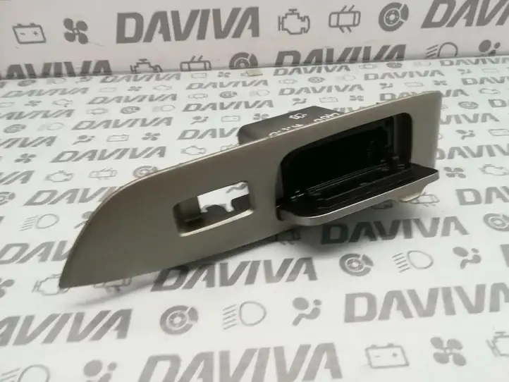 Lexus RX 450H (2008 - 2012) 7428048120 Кнопка стеклоподъемников — фото 2