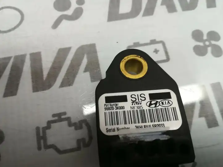 Hyundai i30 (2007 - 2012) 95920-3K000 Датчик удара SRS — фото 4