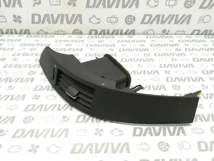 Toyota Corolla E120 E130 (2004 - 2007) 5568064020 Боковой воздушный дефлектор — фото 2