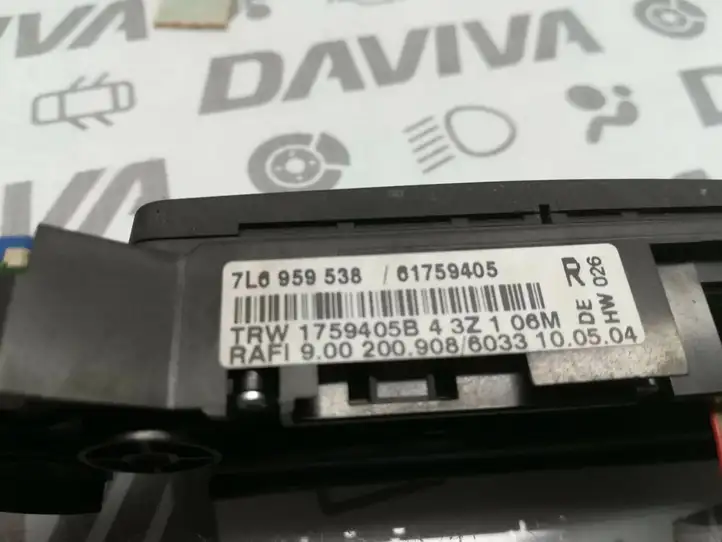 Volkswagen Touareg I (2002 - 2010) 7L6959538 Кнопки на рулевом колесе — фото 4