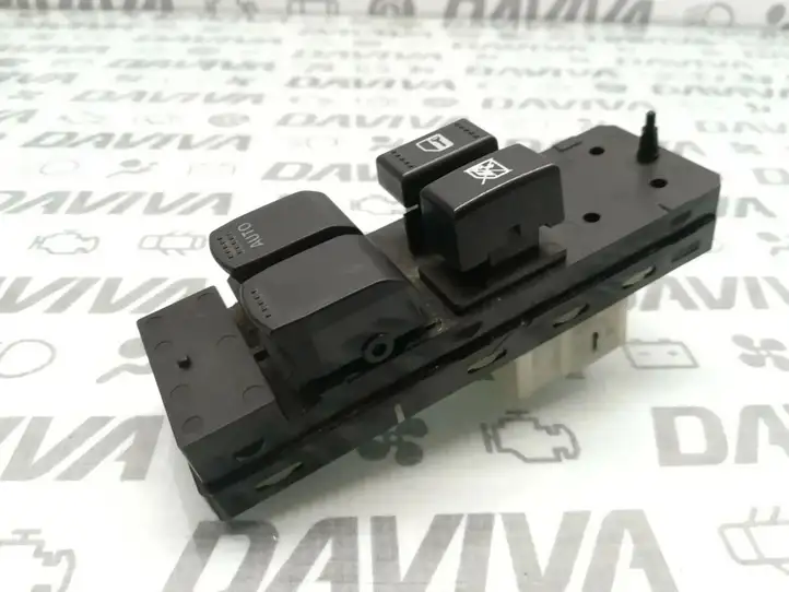 Suzuki Swift (2004 - 2010) 62J00-3574T Кнопка стеклоподъемников — фото 2