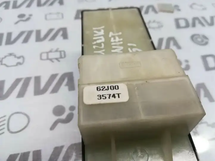 Suzuki Swift (2004 - 2010) 62J00-3574T Кнопка стеклоподъемников — фото 4