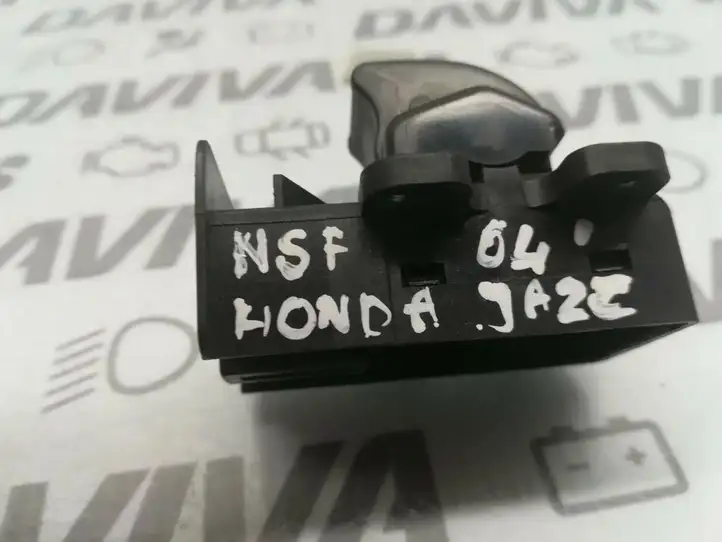 Honda Jazz (2004 - 2008) Кнопка стеклоподъемников — фото 4