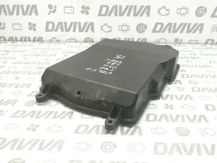 Volvo S40, V40 (2000 - 2004) MR912101 Крышка ящика предохранителей — фото 3