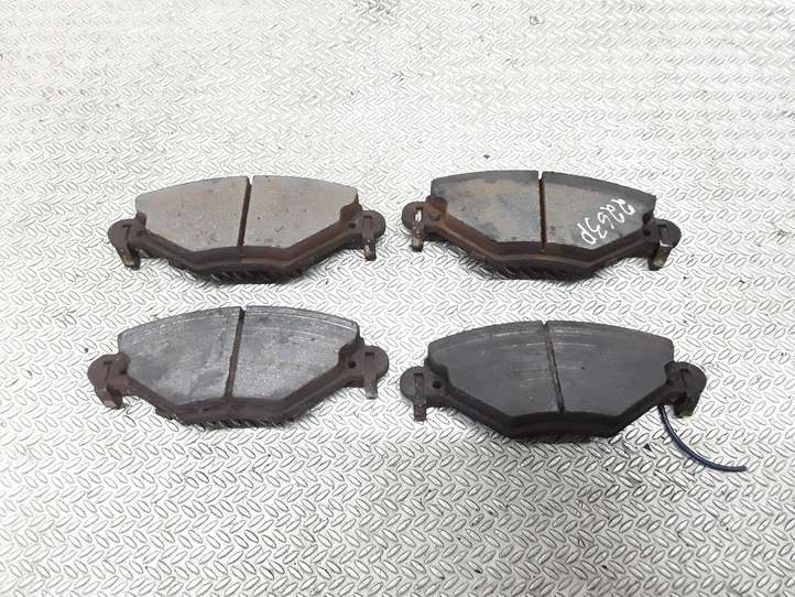 Citroen C5 (2004 - 2008)   Тормозные колодки (передние)