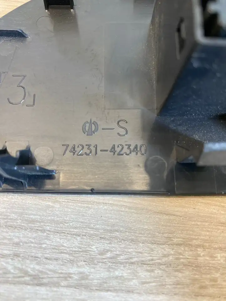 Toyota RAV 4 (XA50) (2018 - ) 7423142340 Кнопка стеклоподъемников — фото 2