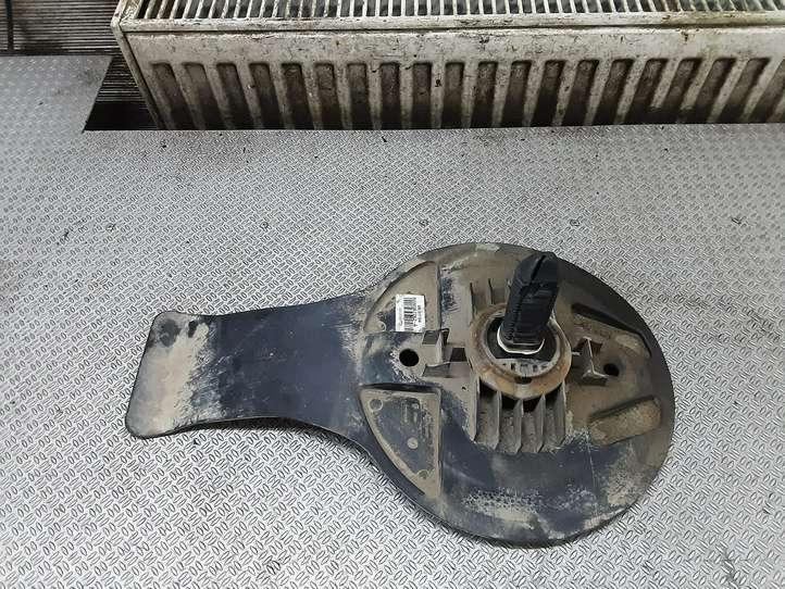 Renault Modus (2004 - 2007)  8200367262A Комплект крепления