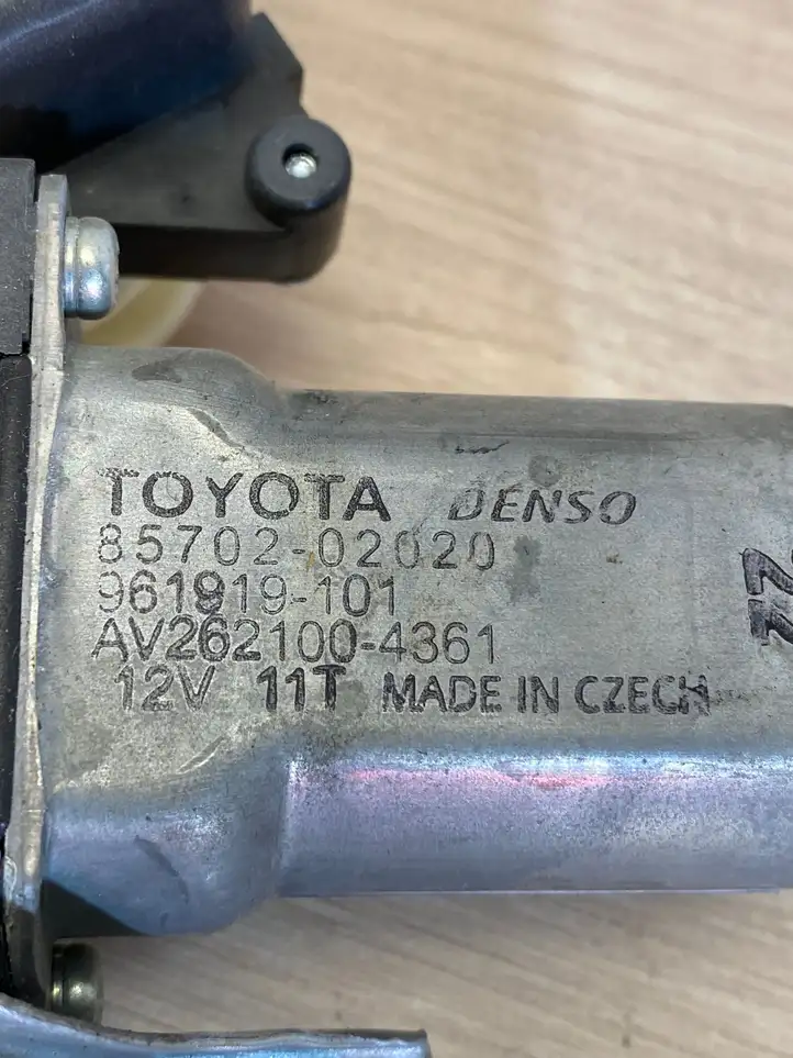 Toyota Auris E180 (2012 - 2018) 961919101 Стеклоподъемник задней двери — фото 2