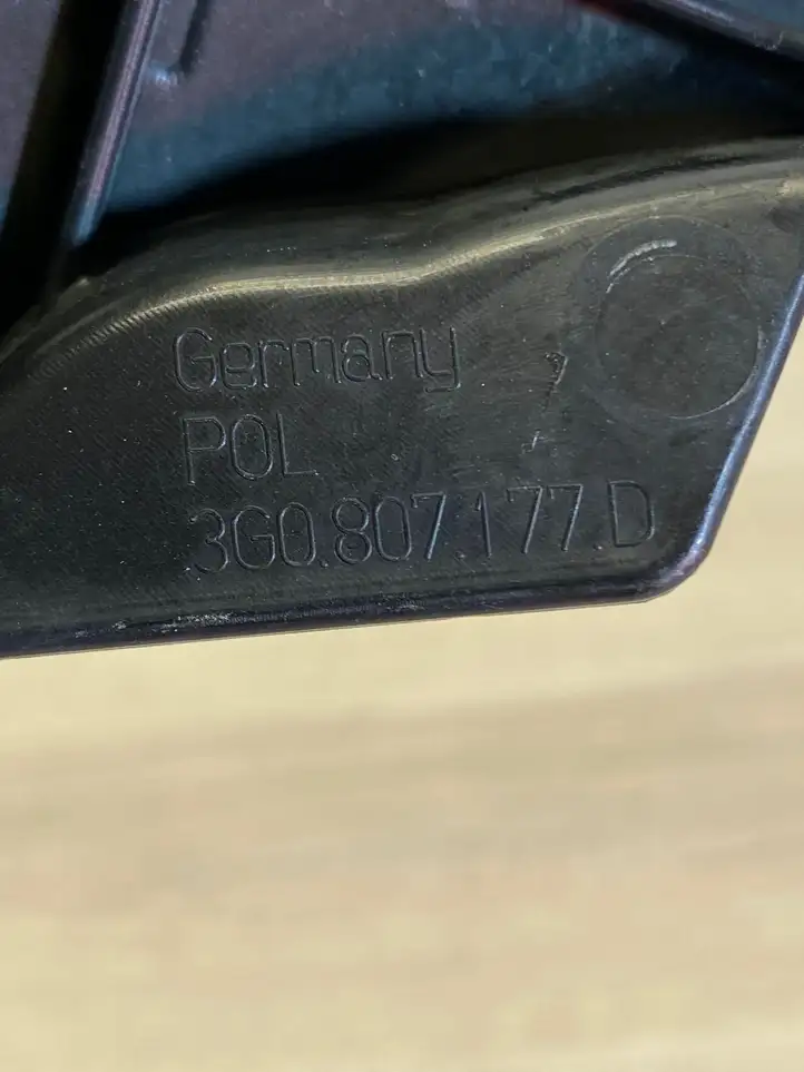 Volkswagen PASSAT B6 (2005 - 2010) 3C0807177D Кронштейн переднего бампера — фото 2