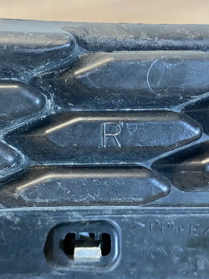 Toyota RAV 4 (XA40) (2012 - 2018) 5310542010 Верхняя решетка радиатора — фото 5