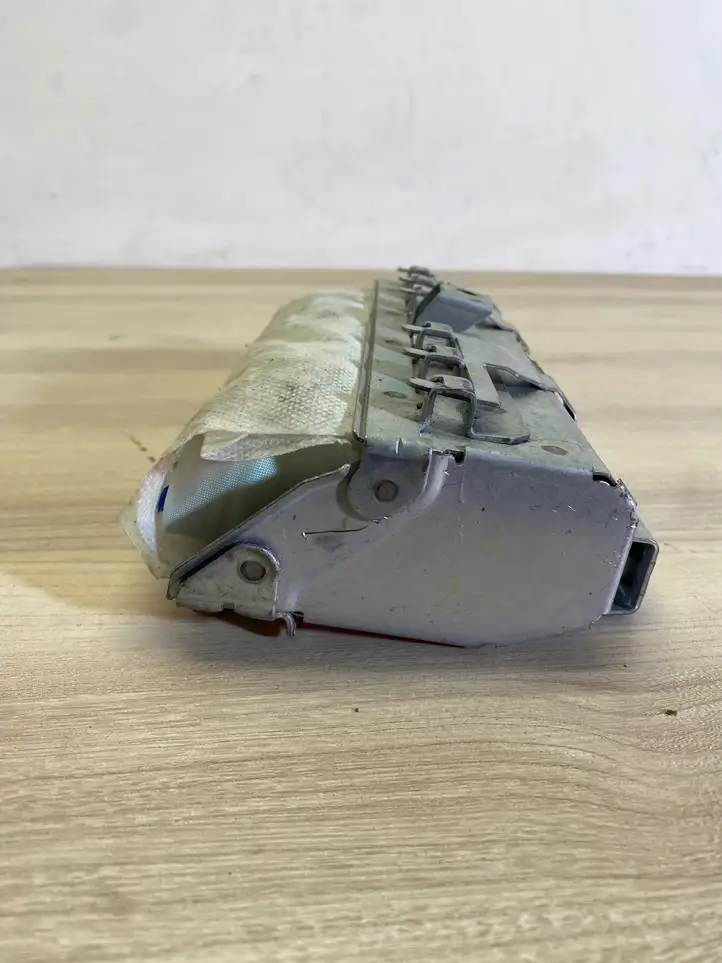 Toyota Corolla Verso AR10 (2004 - 2009) Подушка безопасности пассажира — фото 3