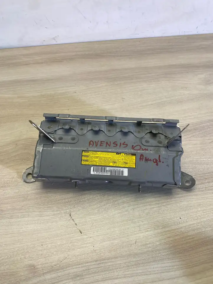 Toyota Avensis T270 (2009 - 2012) Подушка безопасности пассажира — фото 5