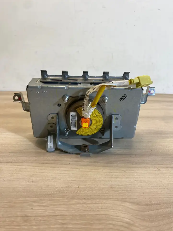 Toyota Avensis T270 (2009 - 2012) 8214005010c Подушка безопасности пассажира — фото 4