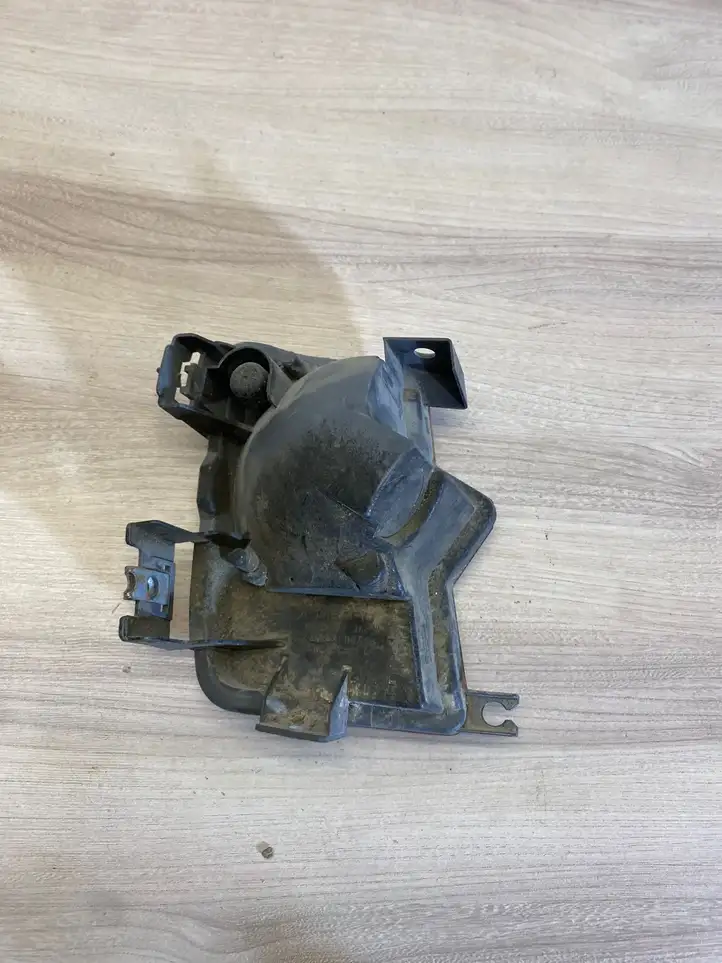 Subaru Outback (2007 - 2009) A048695 Дополнительный стоп фонарь — фото 3