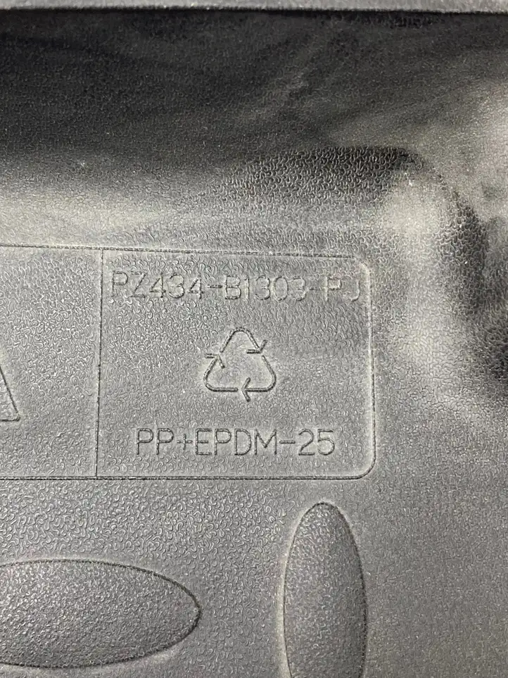 Toyota Yaris (2012 - 2014) Pz434b1303pj Резиновый коврик багажника — фото 4