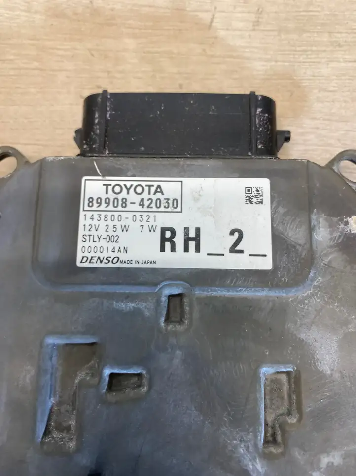Toyota RAV 4 (XA50) (2018 - ) 8990842030 LED модуль контроля — фото 1