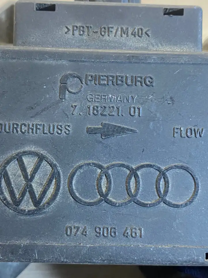 Volkswagen PASSAT B7 (2011 - 2014) 71822101 Датчик массового расхода воздуха — фото 4