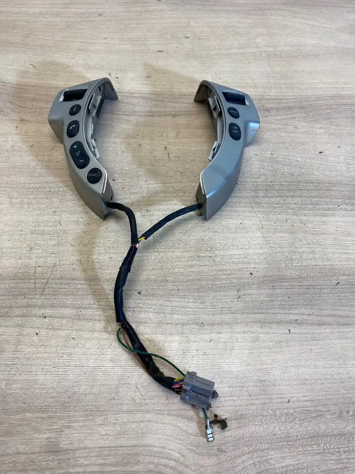 Nissan Qashqai (2006 - 2010) 25550jd01ab820 Кнопки на рулевом колесе — фото 1