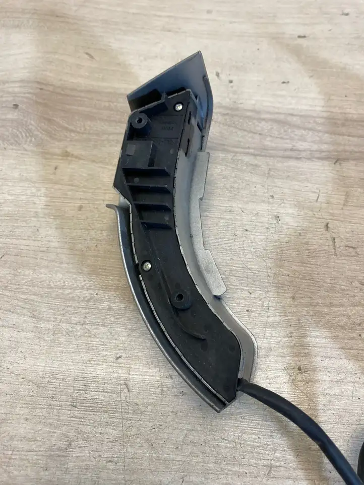 Nissan Qashqai (2006 - 2010) 25550jd01ab820 Кнопки на рулевом колесе — фото 9