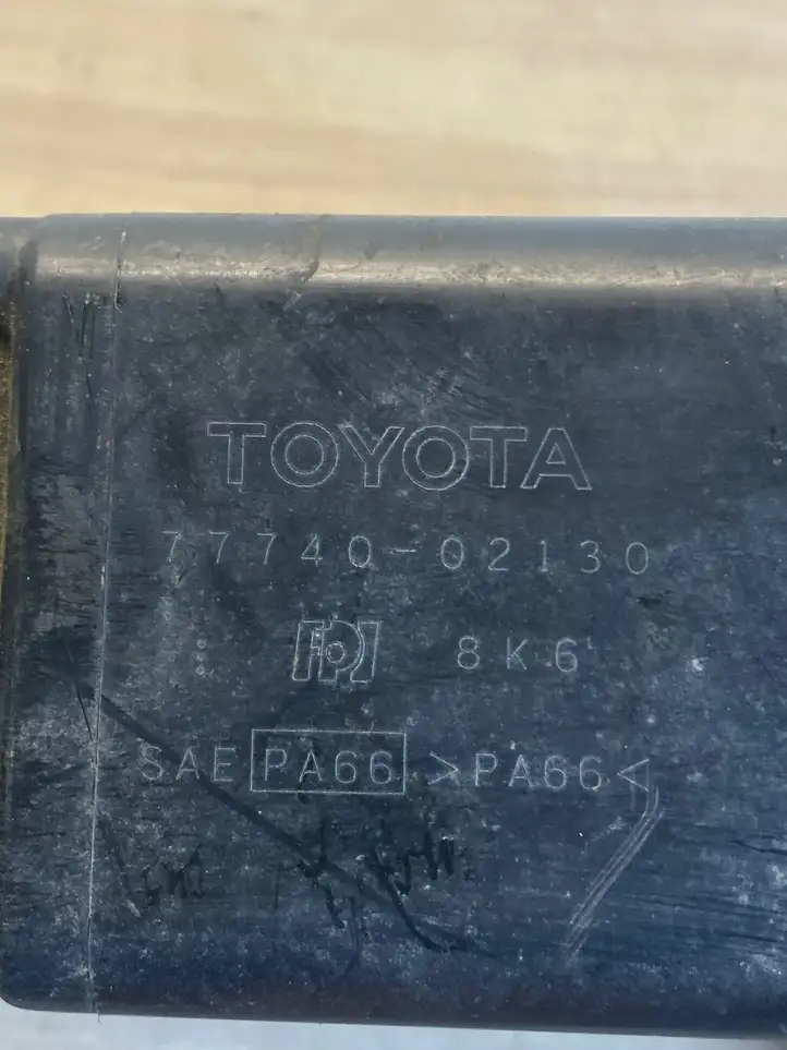 Toyota Corolla E140 E150 (2007 - 2013) 7774002130 Угольный фильтр — фото 2