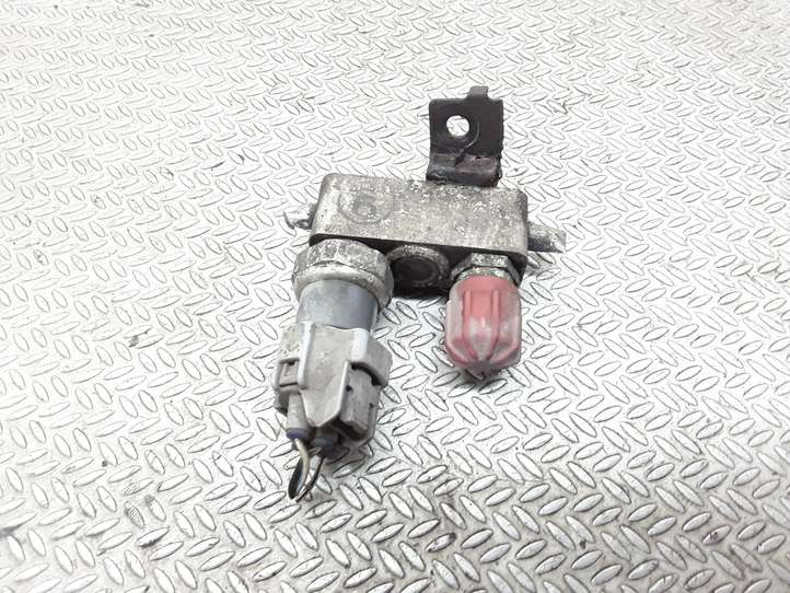 Toyota Echo (2000 - 2003)  4434400050 Датчик давления кондиционера воздуха