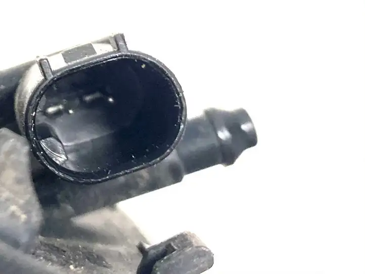 Audi A3/S3 8P (2008 - 2013) 8P0955987E Форсунка омывателя лобового стекла — фото 4